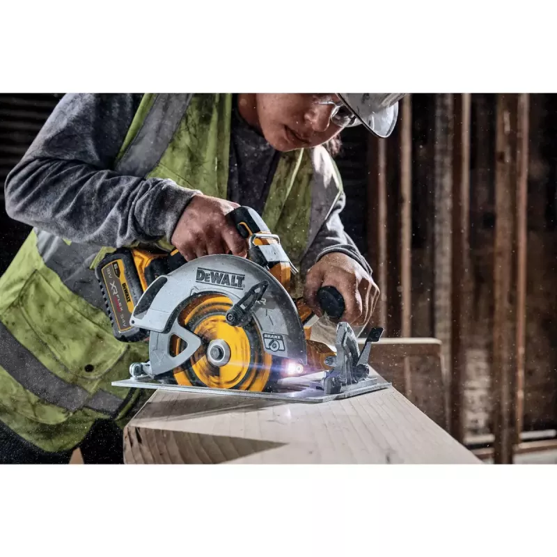 Φορητό δισκοπρίονο DeWALT DCS573NT-XJ