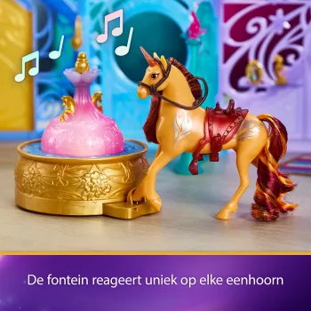 Σετ παιχνιδιού Spin Master Unicorn Academy Στάβλος με σιντριβάνι, φωτισμό και ηχητικά εφέ