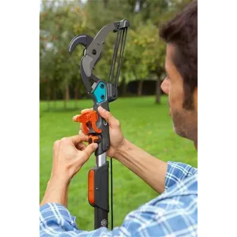 Τηλεσκοπικό κοντάρι Gardena Combisystem 210 - 390 cm