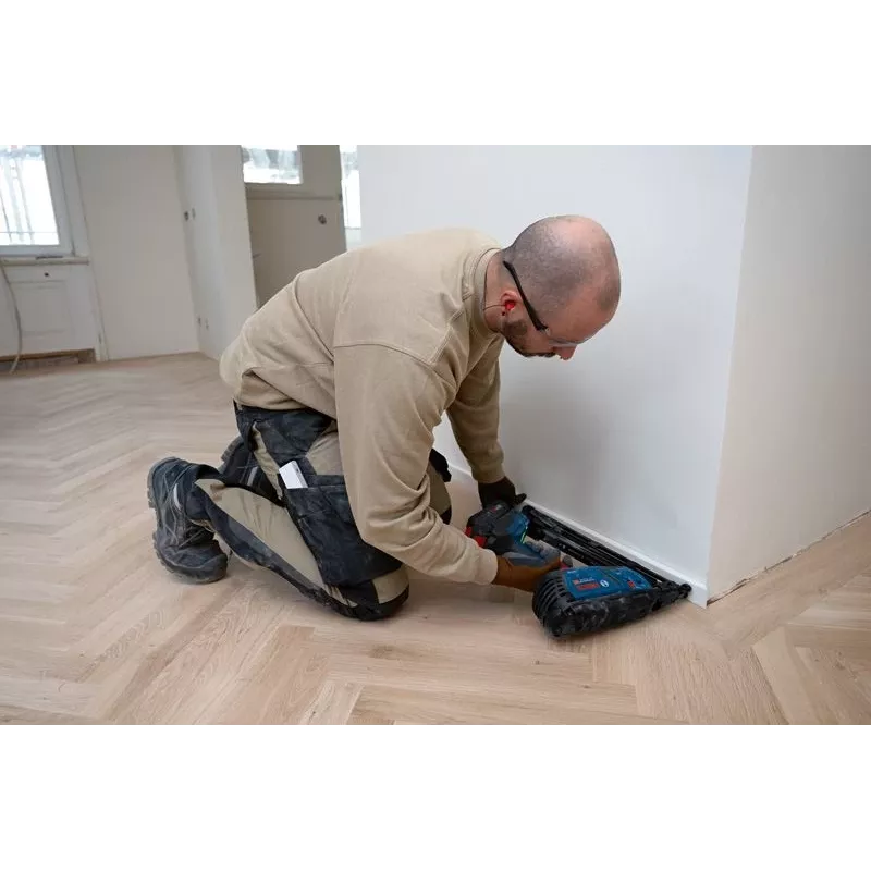 Μπαταριοκάρφωτο ξύλου Bosch GNH 18V-64 MD Professional solo