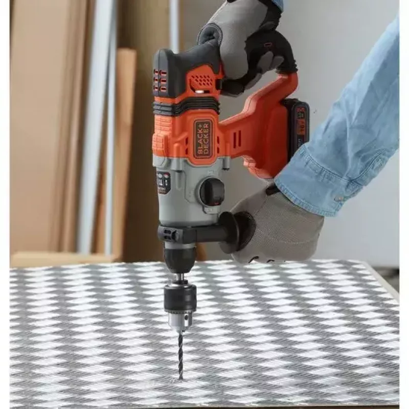 Δράπανο Black & Decker BCD900B-XJ