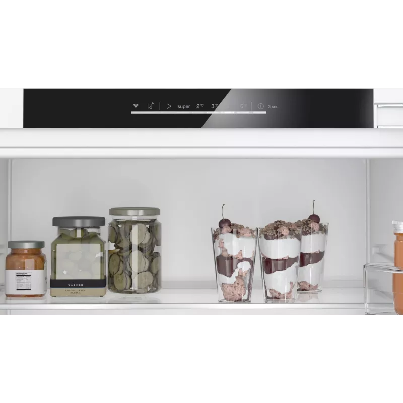 Bosch Serie 4 KUR21VFE0 ψυγείο εντοιχιζόμενο 134 L λευκό