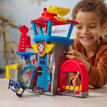 PAW Patrol : Air Rescue, Pup Squad Adventure Bay Airport Σετ παιχνιδιού, με αυτοκίνητο παιχνίδι Chase & εκτοξευτήρα οχήματος, Παιδικό παιχνίδι για αγόρια και κορίτσια από 3 ετών