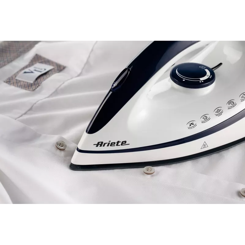 Σίδερο Ariete 5571/00 2400 W κεραμική πλάκα λευκό