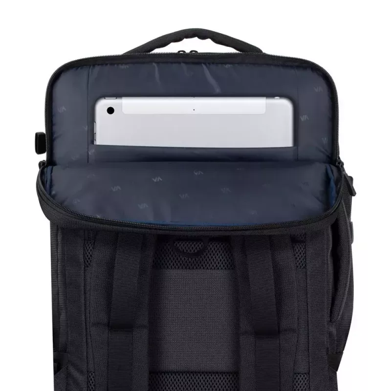 Σακίδιο Rivacase 8461 43,9 cm 17,3 ίντσες μαύρο 2 μπροστινές τσέπες