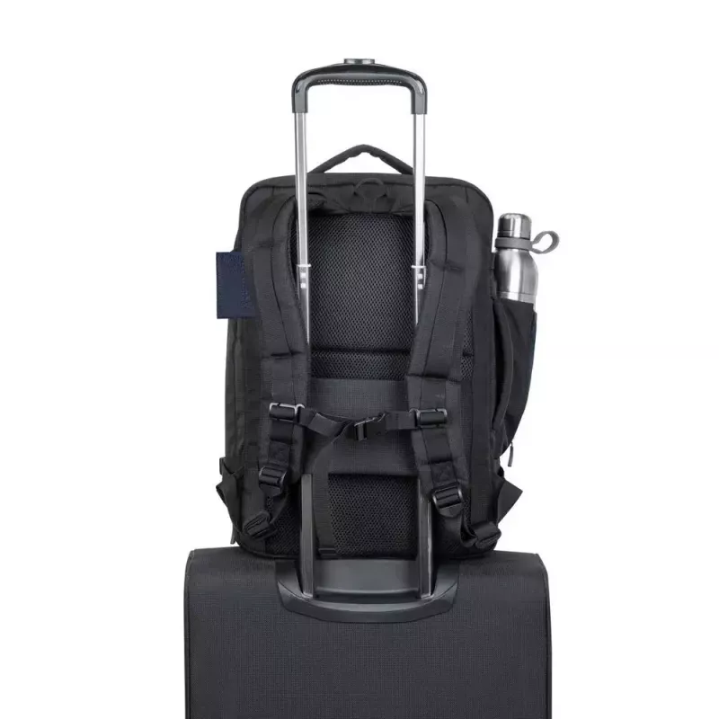 Σακίδιο Rivacase 8461 43,9 cm 17,3 ίντσες μαύρο 2 μπροστινές τσέπες