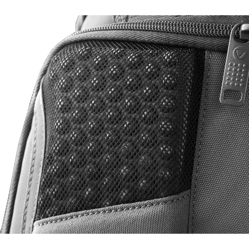 Σακίδιο Vanguard VEO ADAPTOR R48 BK