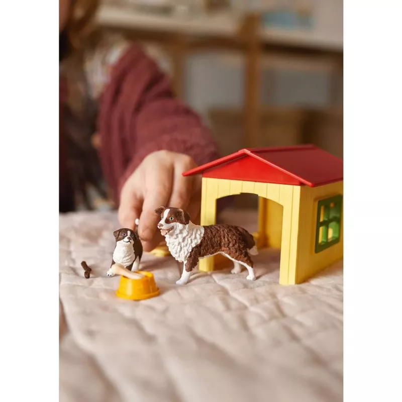 Schleich FARM WORLD Σκυλόσπιτο 42573 Πολύχρωμο Συνιστώμενη Ηλικία 3+