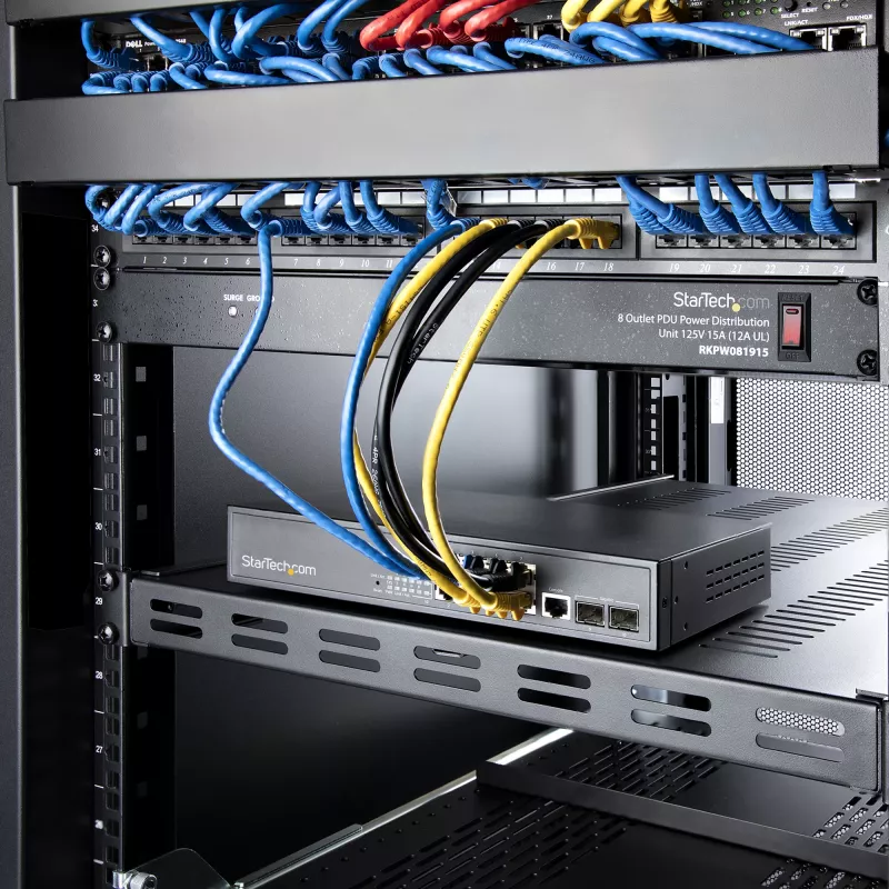 StarTech.com ADJSHELFHDV ρυθμιζόμενο αεριζόμενο ράφι 1U για rack διακομιστή, βαρέως τύπου, 150 kg, ρυθμιζόμενο βάθος τοποθέτησης 49,5–97,4 cm (19,5–38 ίντσες), 19 ιντσών, μαύρο