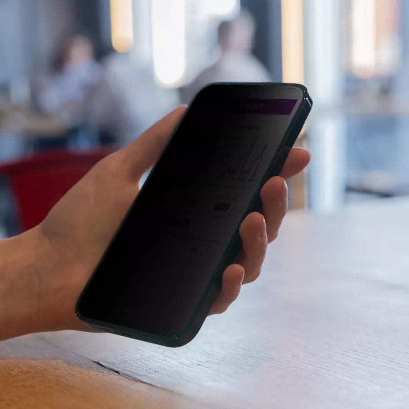 Προστατευτικό απορρήτου οθόνης StarTech.com I15T2-PRIVACY-SCREEN για iPhone 15 Pro, ενισχυμένο γυαλί, 4 κατευθύνσεων, γωνία θέασης +/-30°, μαύρο