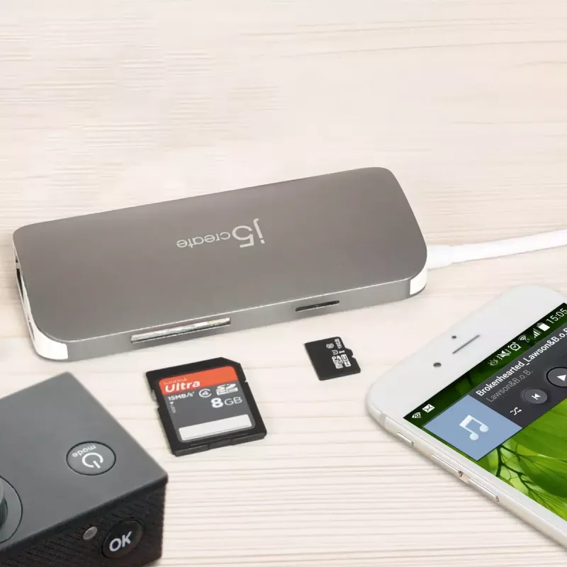 j5create JCD383 USB-C™ 9-in-1 Multi-Adapter, Ασημί και Λευκό