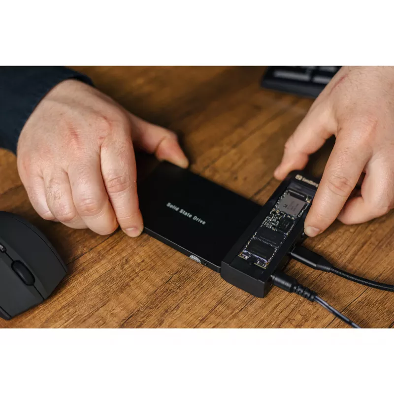 Κλωνιστής και dock USB 3.2 Sandberg για M2 + NVMe + SATA