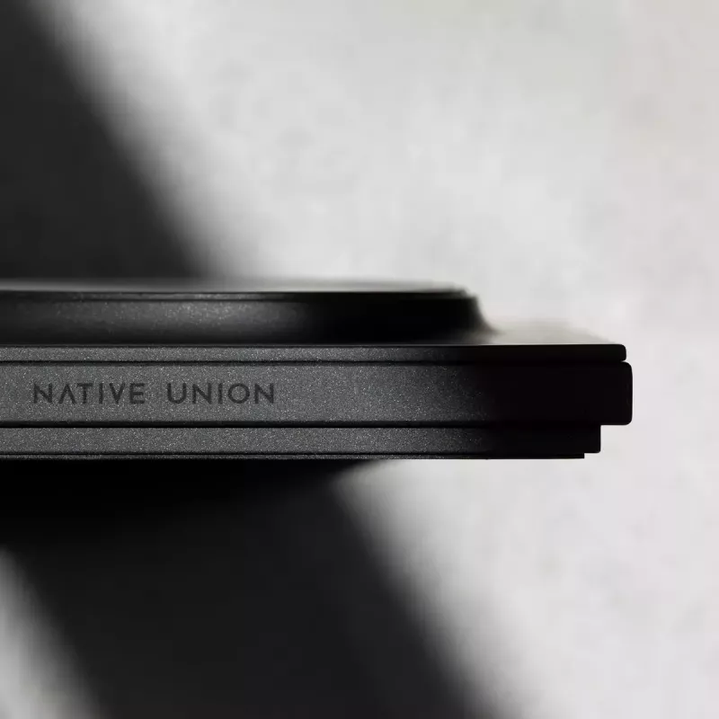 Τροφοδοτικό για φορητές συσκευές native union Drop μαύρο, χρώμα μαύρο
