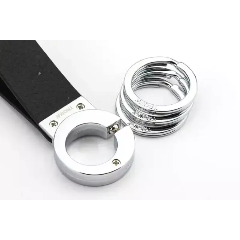 Μπρελόκ TROIKA KR8-02/LE μαύρο ασημί δέρμα 31mm