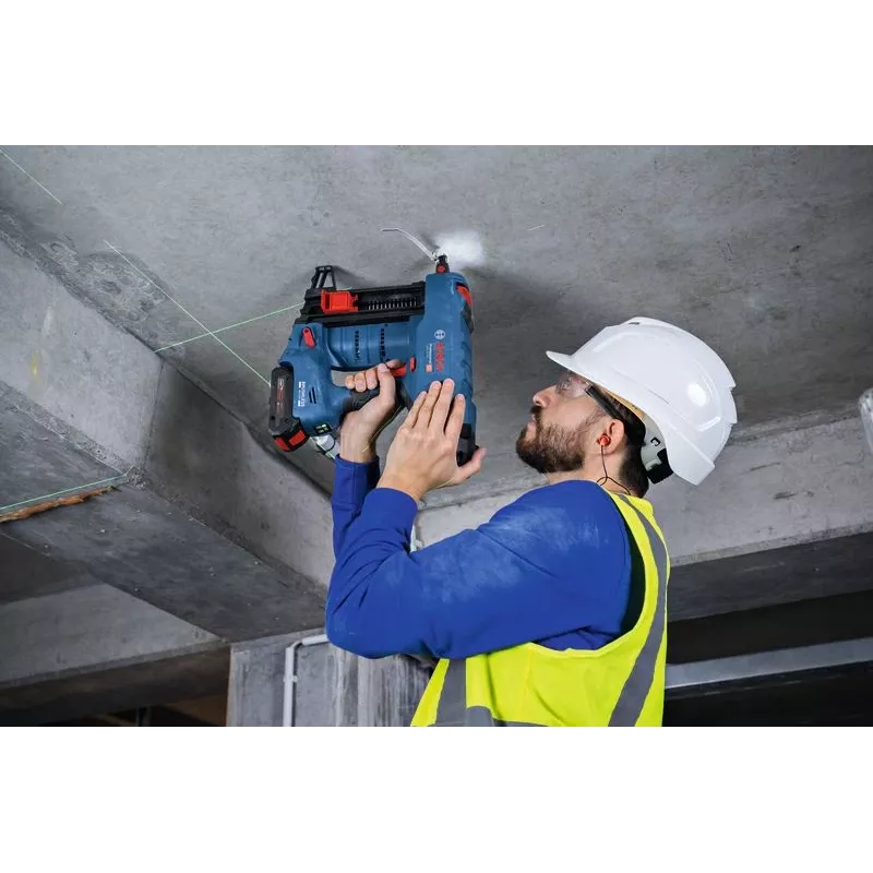 Καρφωτικό Bosch GNB 18V-40 με μπαταρία 18V ελαφρύ