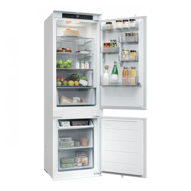 Candy CNBQT3518E Εντοιχιζόμενο ψυγείο 251 L