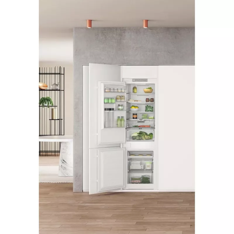 Whirlpool WHC18 T322 εντοιχιζόμενο ψυγείο 250 L