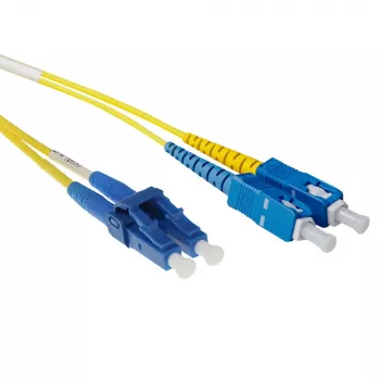 ACT 3 μέτρα LSZH Singlemode 9/125 OS2 Short-Boot οπτική ίνα patch cable Duplex με βύσματα LC και SC