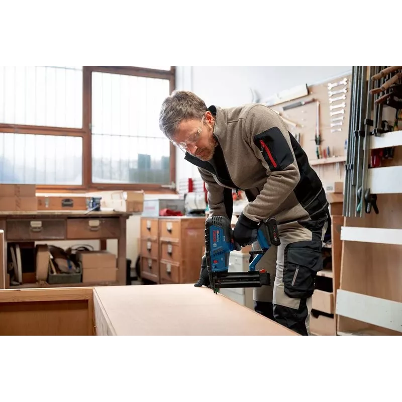 Bosch GNH 18V-50 M Professional καρφωτικό μπαταρίας