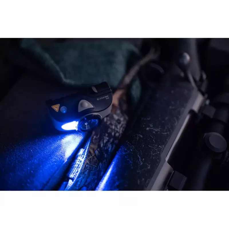 Φακός χειρός Ledlenser MH8 μαύρος