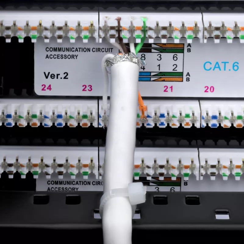 StarTech.com Patch panel Cat6 48 θυρών 2U Rackmount, RJ45, UTP, 110 Punch-Down, patch panel Ethernet Cat 6 για rack διακομιστή δικτύου