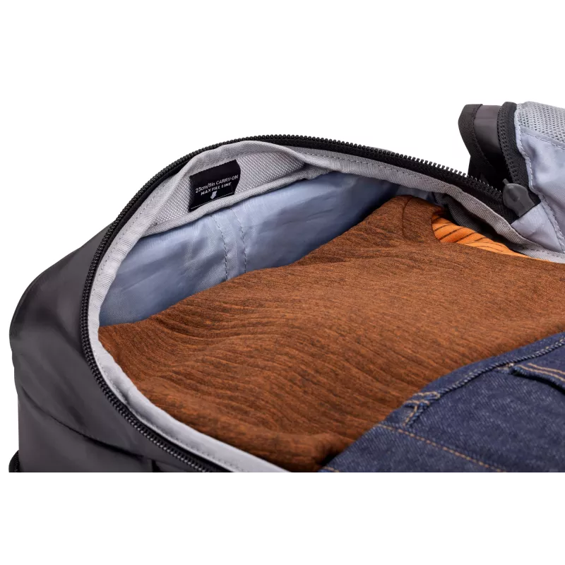 Thule Chasm τσάντα με ρόδες carry-on 55 cm, 40 L, μαύρη, TCCO222