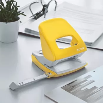 Leitz NeXXt Διακορευτής WOW 5008 Μεταλλικός 2 οπών / 30 φύλλων, 30 φύλλα, κίτρινο, μέταλλο, 8 cm, 5,5 mm, A4, A5, A6, Folio, US-Quart, 8 x 8 x 8 cm