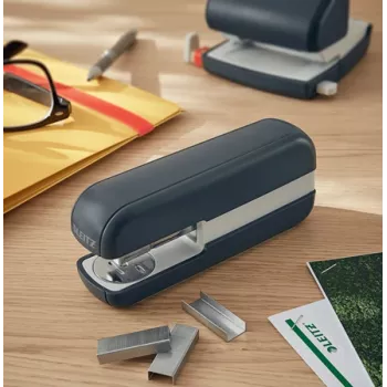 Leitz Cosy Συρραπτικό 30 φύλλων, 30 φύλλα, μαύρο, Standard-Clinch, 24/6, μέταλλο, πλαστικό, 80 g/m²