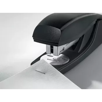 Leitz NeXXt Recycle Συρραπτικό, 30 φύλλων, μαύρο, τυπικό συρράπωμα, 24/6, πλαστικό, 80 g/m²