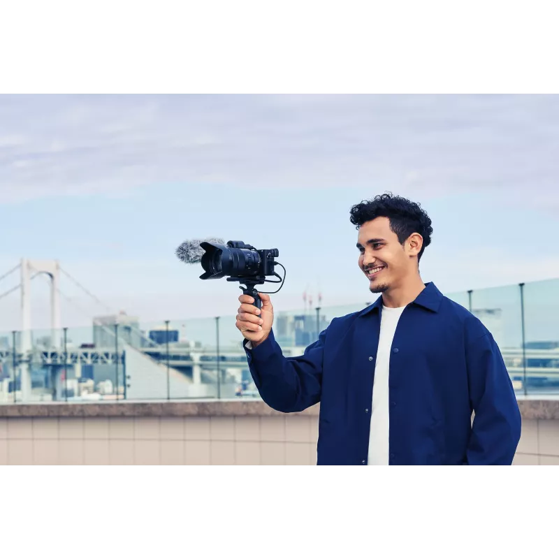 Sony α 6400 + SEL18135 MILC 24,2 MP CMOS 6000 x 4000 Pixel μαύρο