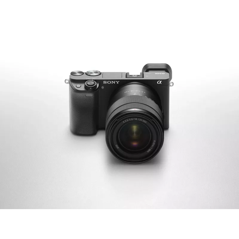 Sony α 6400 + SEL18135 MILC 24,2 MP CMOS 6000 x 4000 Pixel μαύρο