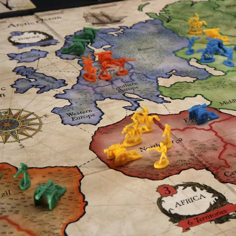 Επιτραπέζιο παιχνίδι Hasbro Gaming Risk War Προτεινόμενη ηλικία 10 ετών