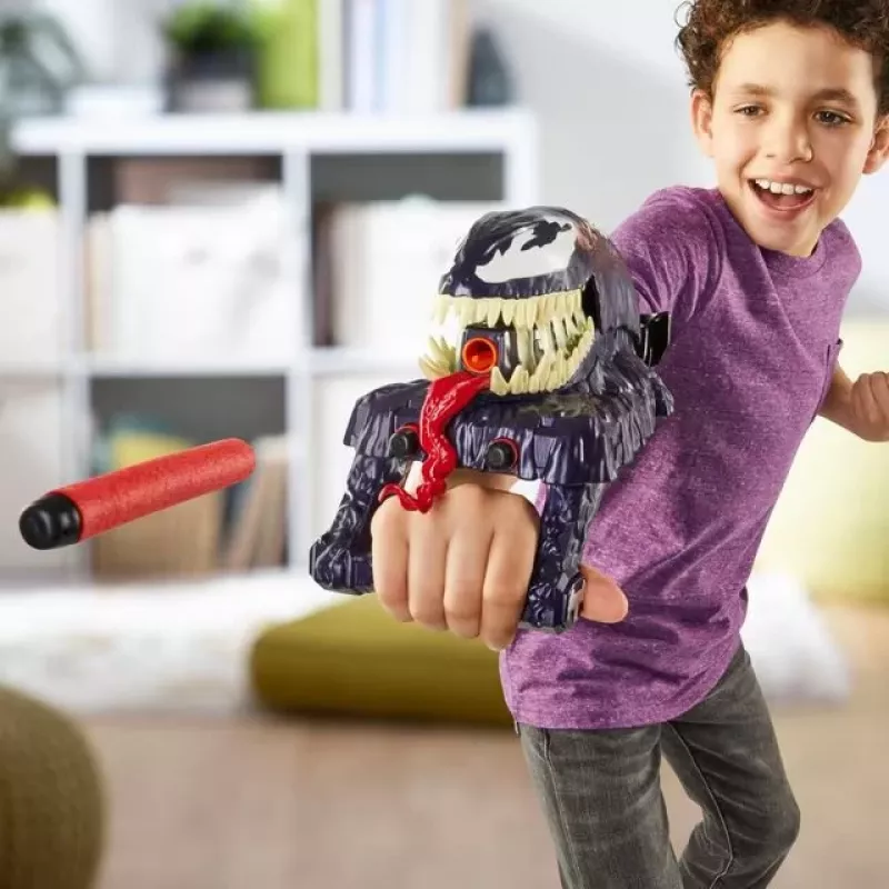 Παιχνίδι blaster γαντιού Hasbro Marvel Spider-Man Venom Strike Blaster μωβ