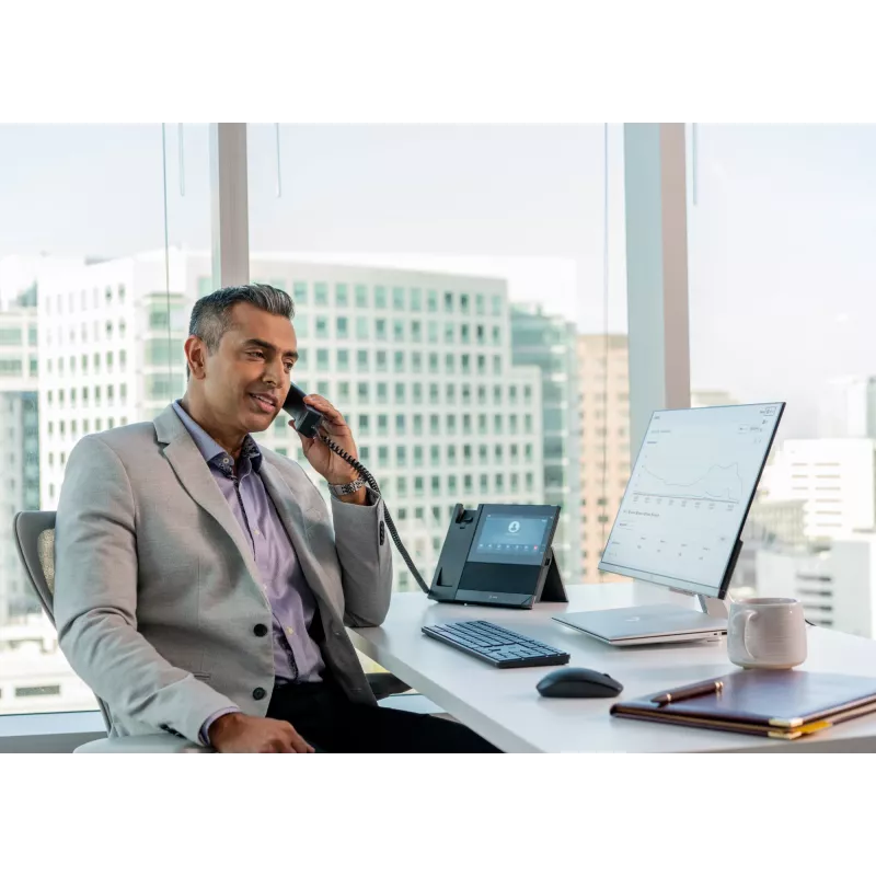 HP Poly CCX 600 επαγγελματικό τηλέφωνο πολυμέσων για Microsoft Teams και με δυνατότητα PoE