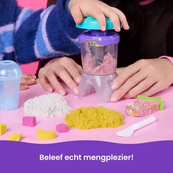 Kinetic Sand, σετ παιχνιδιού μπλέντερ smoothie, γέμιση πασχαλινής φωλιάς, περιλαμβάνει 14 oz πλάσιμη άμμο παιχνιδιού, εργαλεία και φόρμα παγωτού σε ξυλάκι, παιχνίδι τροφίμων