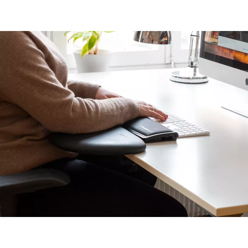 Υποβραχιόνιο Mousetrapper Armrest Asymmetric — τεχνητό δέρμα, μαύρο, 680×205×20 mm