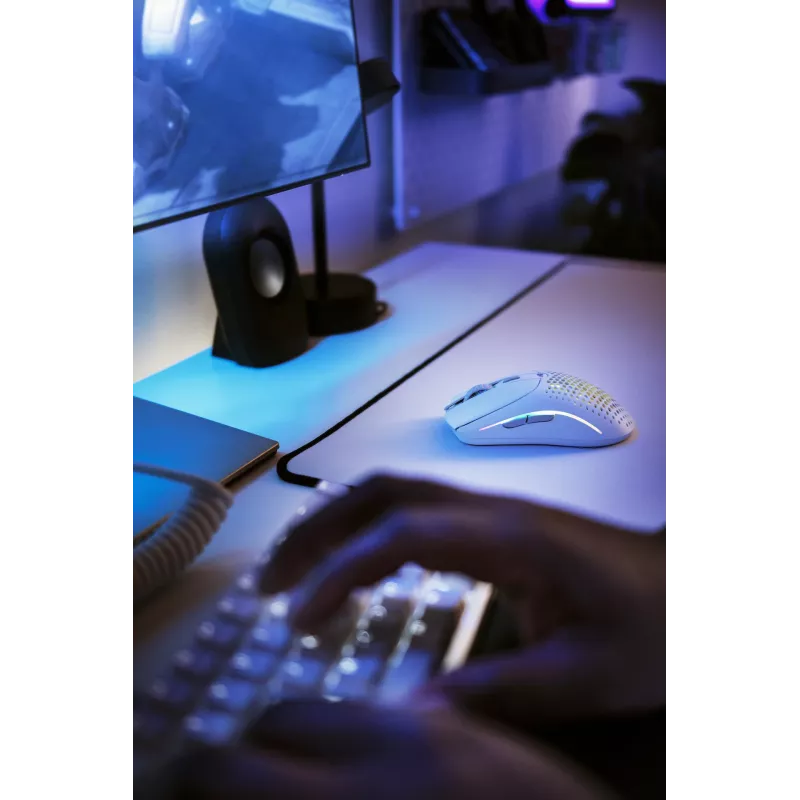 Glorious Gaming Glorious Model O Wireless 2 – ματ λευκό, δεξιόχειρας, λέιζερ, RF Wireless + USB Type-C, 26000 DPI, 1 ms, λευκό