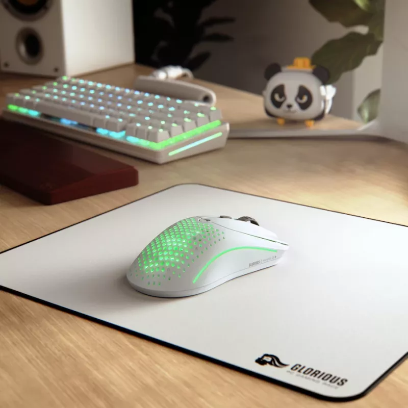 Glorious Gaming Glorious Model O Wireless 2 – ματ λευκό, δεξιόχειρας, λέιζερ, RF Wireless + USB Type-C, 26000 DPI, 1 ms, λευκό