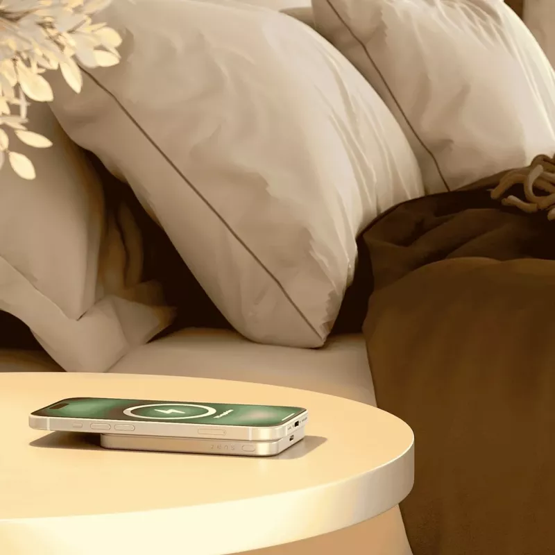 ZENS Pro 1 λεπτό 5000 mAh ασύρματη φόρτιση λευκό