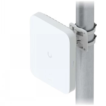 Ubiquiti UniFi 5G Max Outdoor 5G DL έως 3,6 Gbit/s, 4G DL έως 1,6 Gbit/s, 1x 2.5G LAN, προστασία από καιρικές συνθήκες IPX6