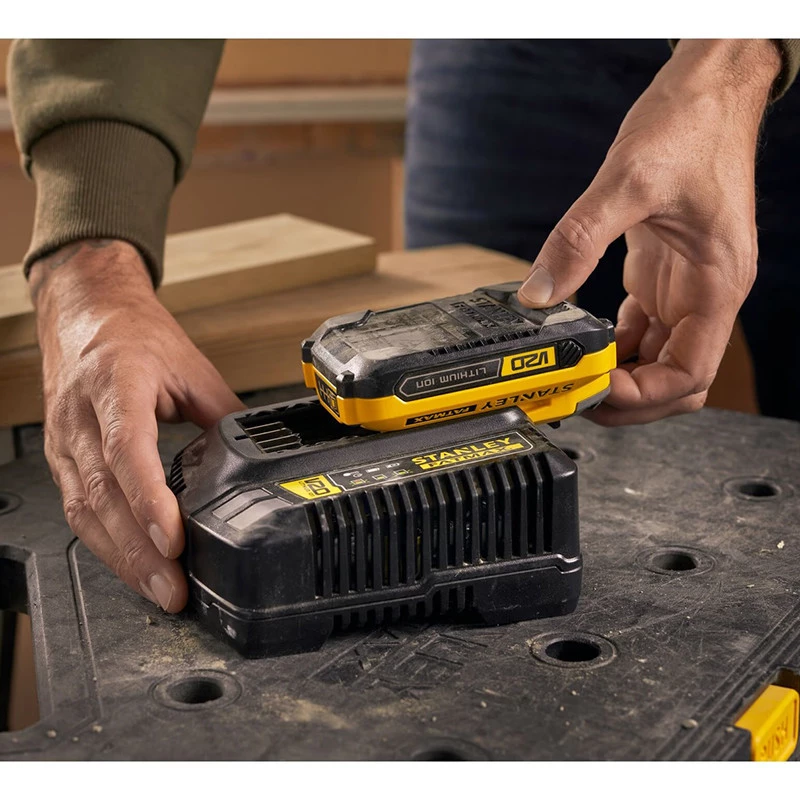 Φορτιστής μπαταρίας Stanley SFMCB14-QW 18V DC Input