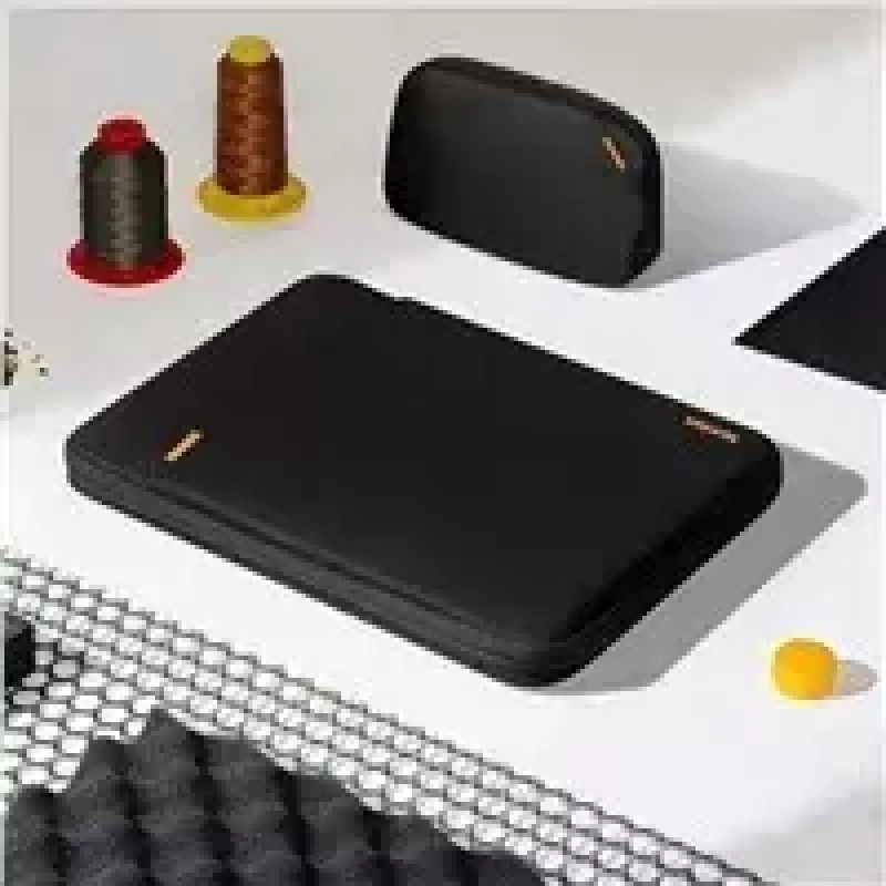 Σετ Θήκης Tomtoc TOM-A13-C12D για MacBook Pro/Air 13 Ιντσών — Μαύρο