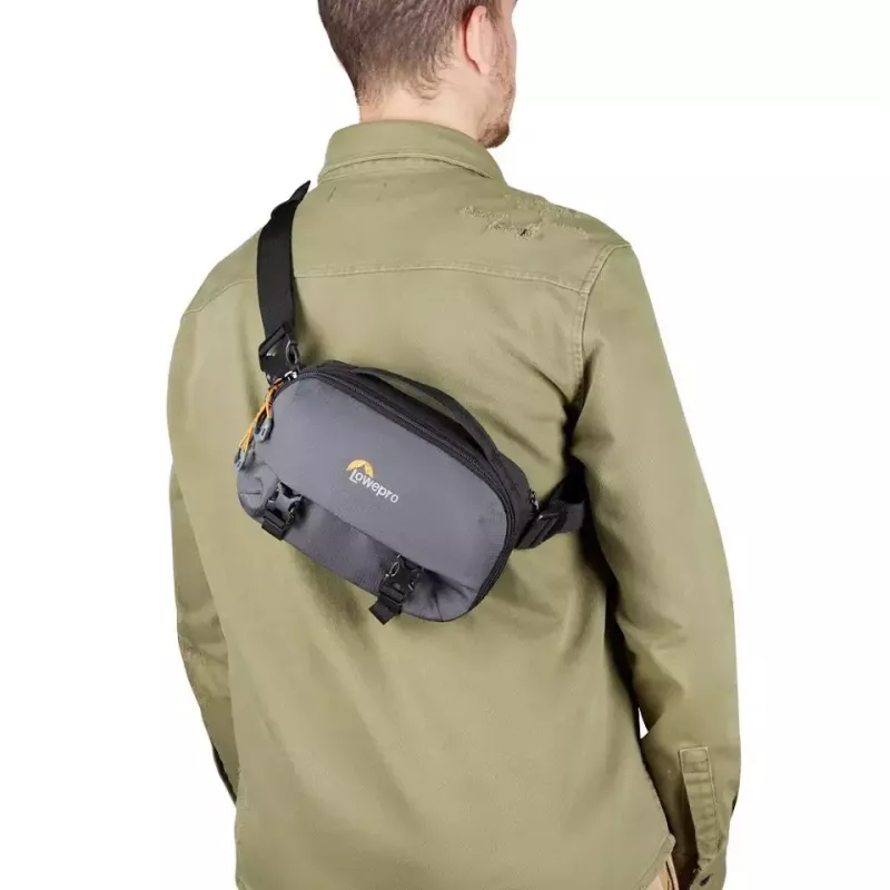 Τσάντα sling Lowepro LP37467-PWW γκρι λουρί ώμου