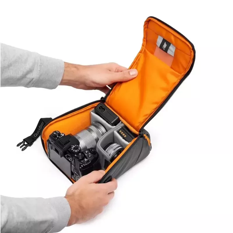 Συμπαγής θήκη Lowepro GearUp Creator Box M II μαύρο γκρι
