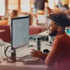 Poly Voyager Focus 2 πιστοποιημένο για Microsoft Teams USB-A ακουστικό