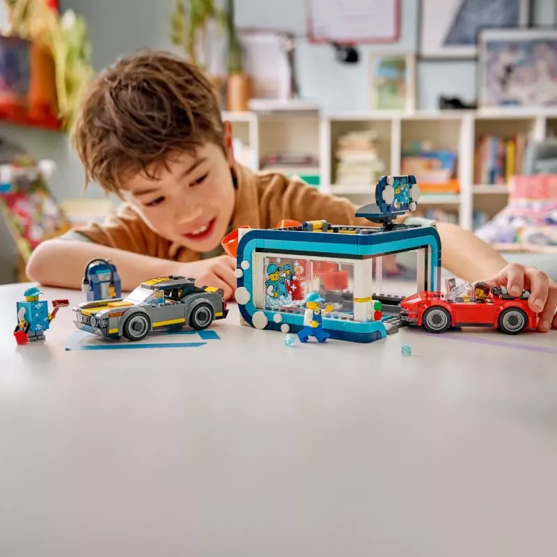 LEGO City 60497 Πλυντήριο αυτοκινήτων drive-through (583 τεμ.)