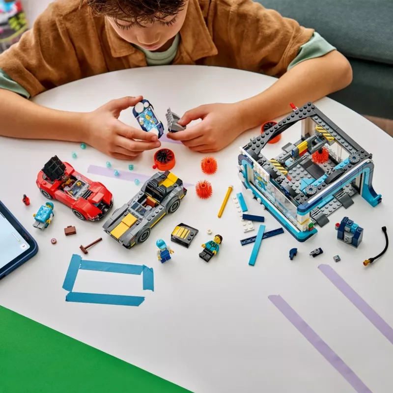 LEGO City 60497 Πλυντήριο αυτοκινήτων drive-through (583 τεμ.)
