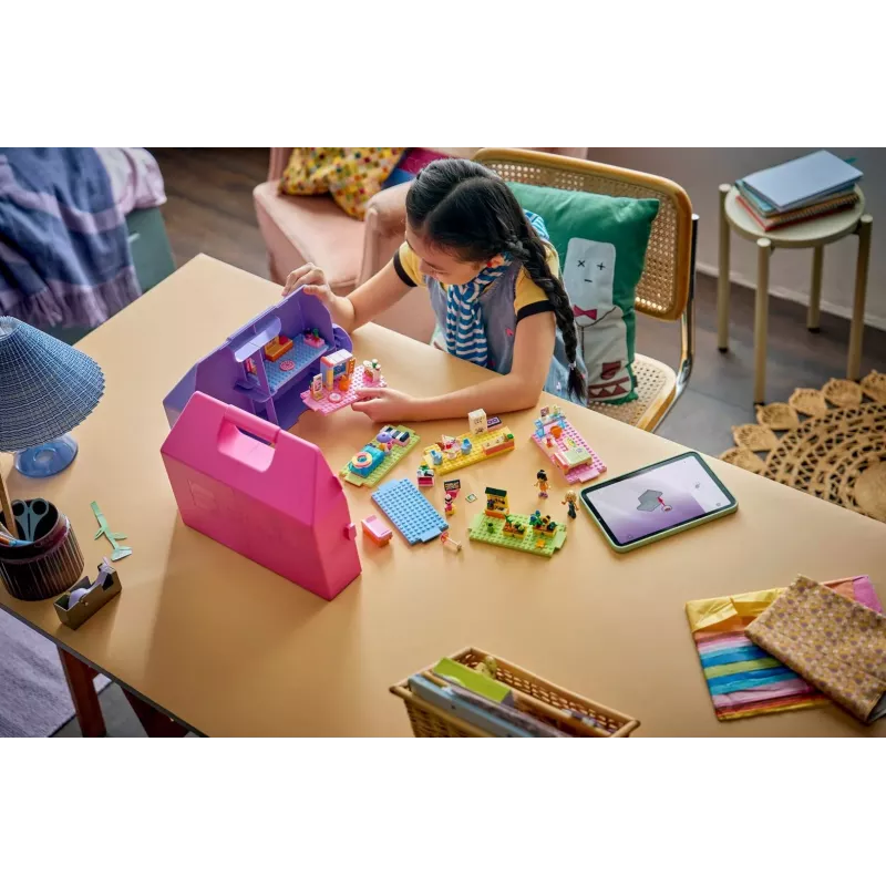 LEGO Friends 42697 Δημιουργική βαλίτσα κουκλόσπιτου (355 τεμ.)