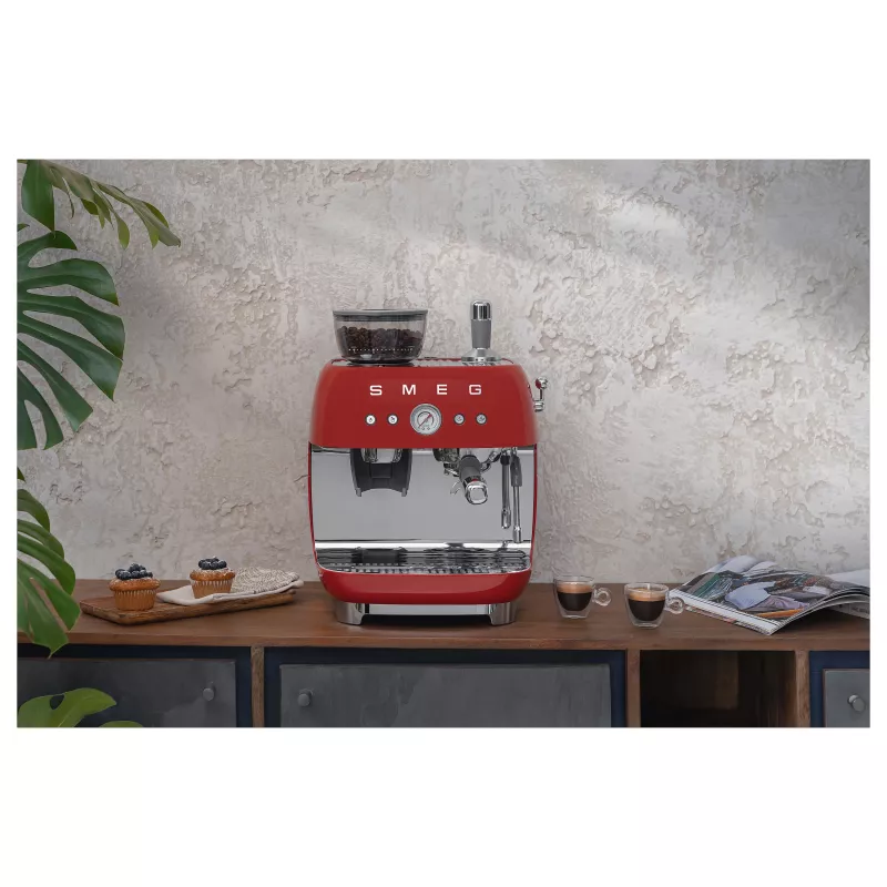 Smeg 50's Style Πλήρως Αυτόματη Μηχανή Καφέ EGF03RDEU Κόκκινο