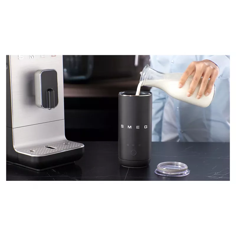 SMEG BCC11BLMEU Αυτόματη μηχανή καφέ με λειτουργία ατμού, μαύρο ματ